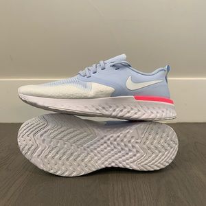 Women’s Nike Odyssey React 2 Flyknit shoes